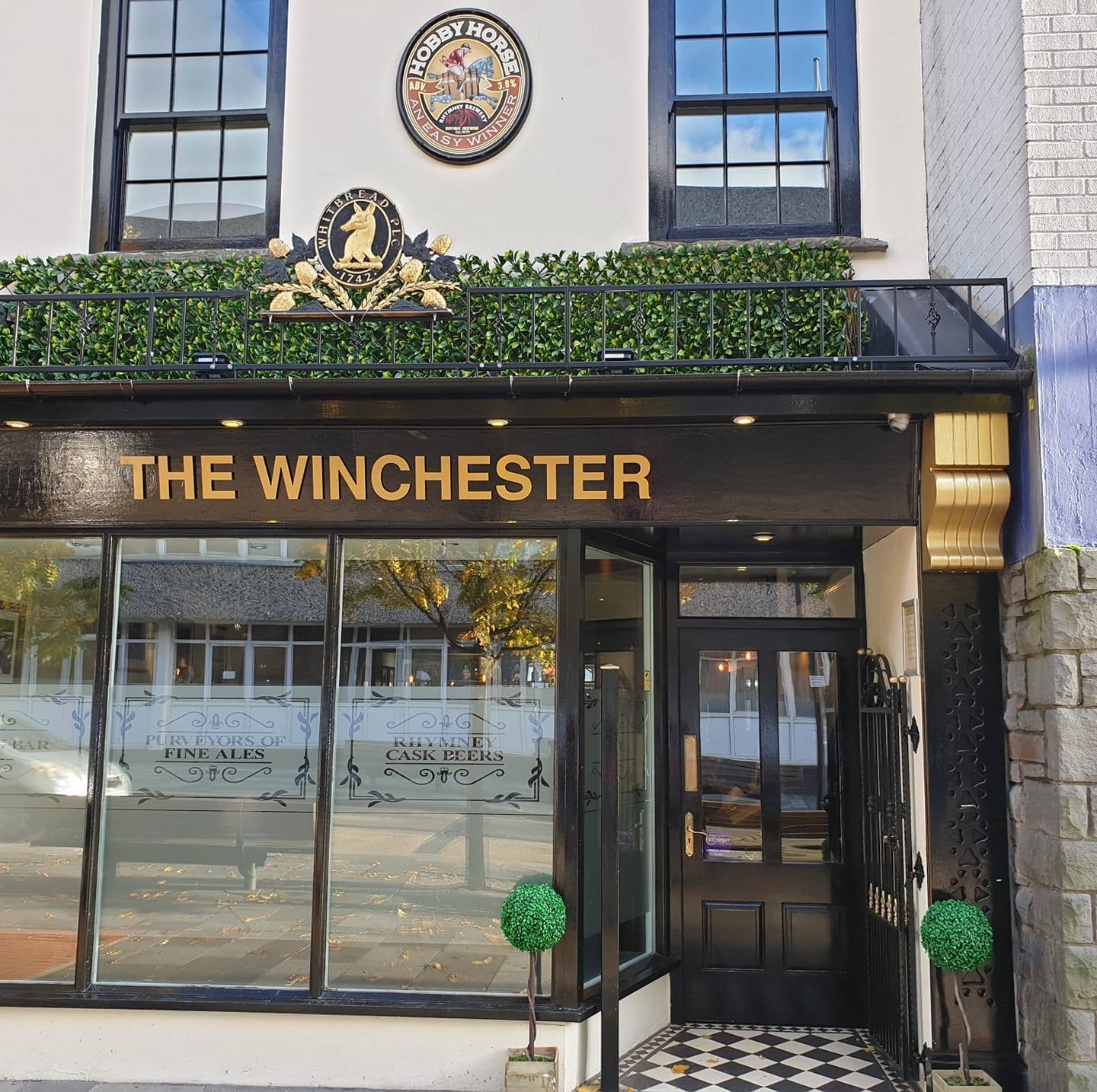 Come and join us in the Winchester for our absolutely fabulous singer ...
