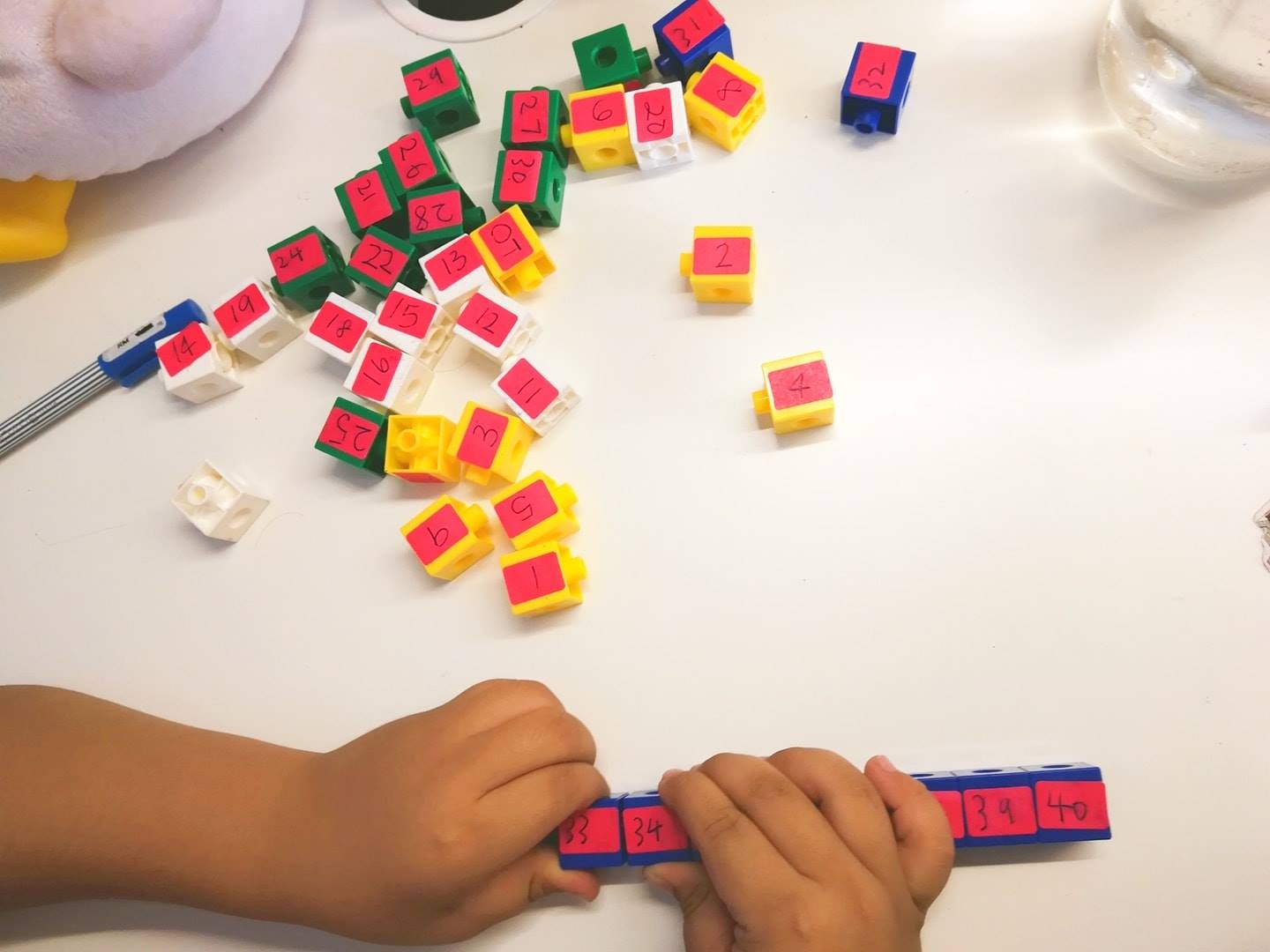 Play To Learn - Teaching Tips and Tricks - Connecting snapping cubes to ...