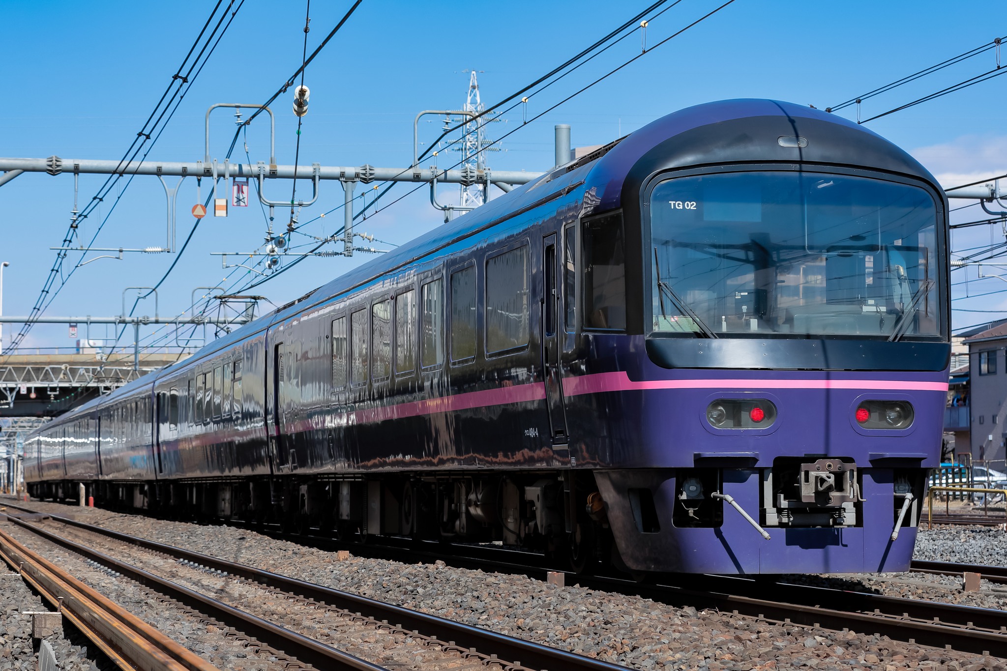 尾二的485系》 . 六十年代登場的經典国鉄特急型485系電車，生產期橫跨