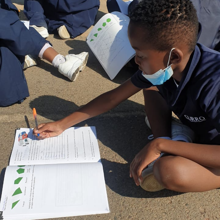 The Grade 4 learners are counting cars... - Curro Thatchfield