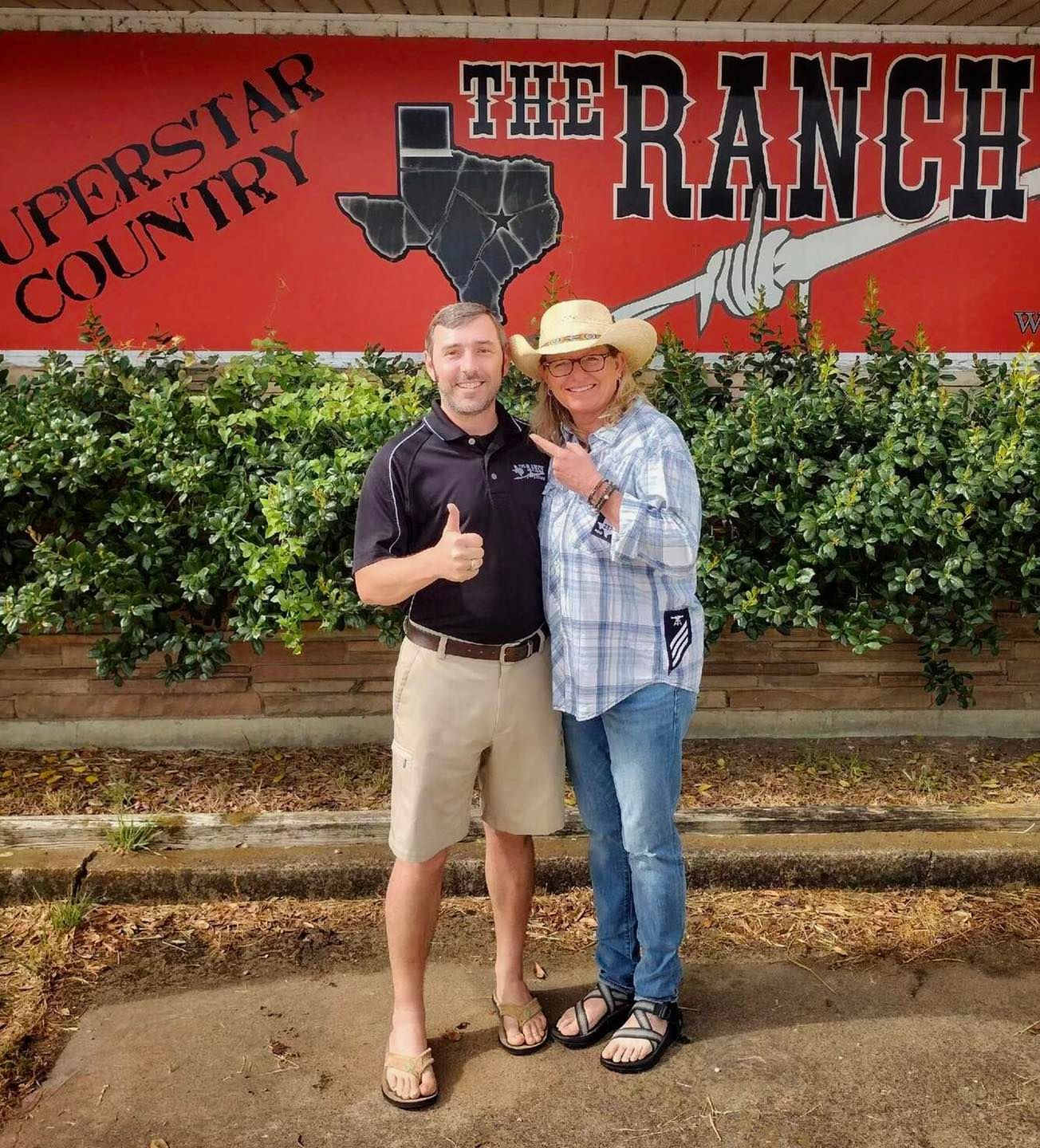 KMIL 105.1 The Ranch - Home
