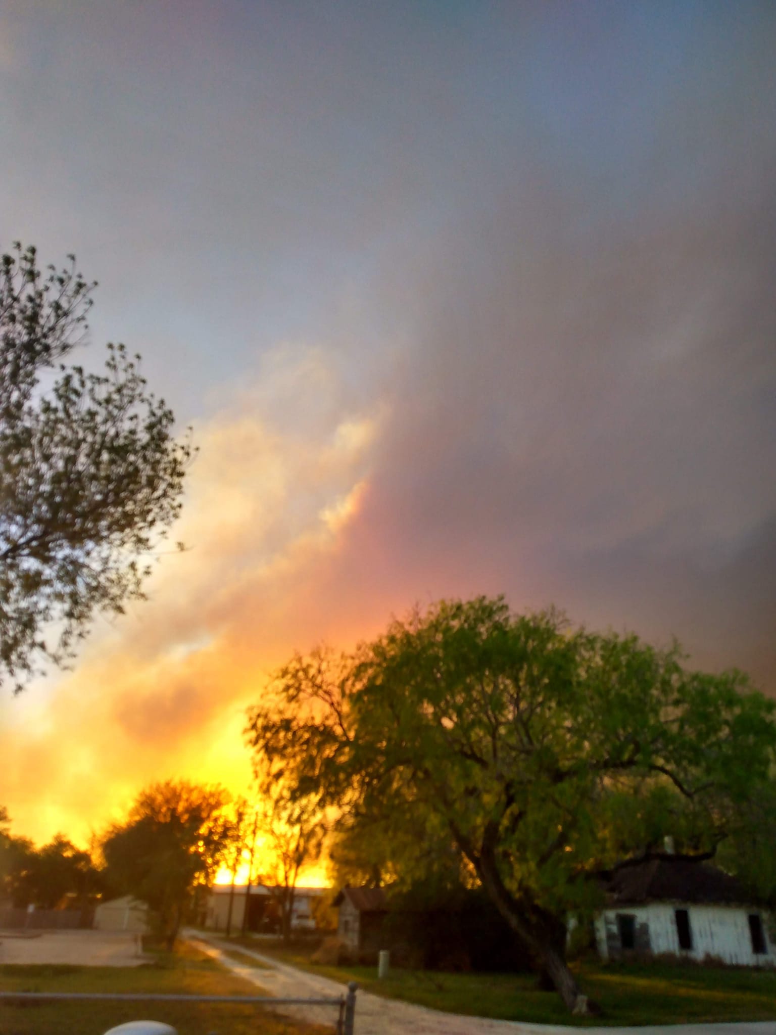 FIRE IS ON THE KING RANCH AND IT'S... - The Kingsville Record
