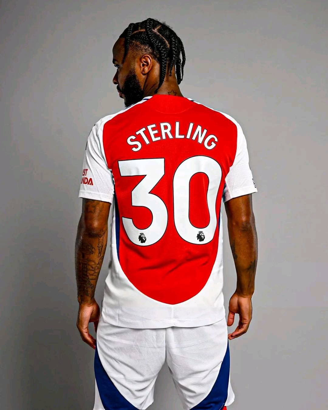  Arsenal Sterling 30 ユニフォーム Jersey number 30 for Raheem Sterling at Arsenal.