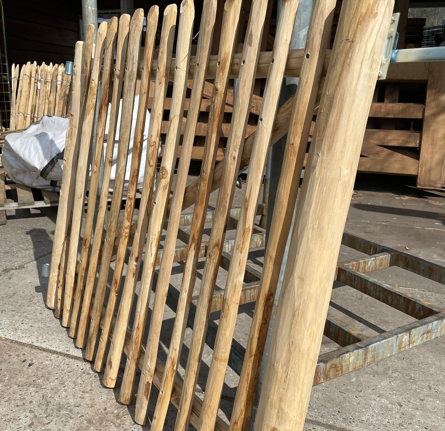 De Splinter BV - New production France 🇫🇷 fence chestnut 🌰... | Facebook