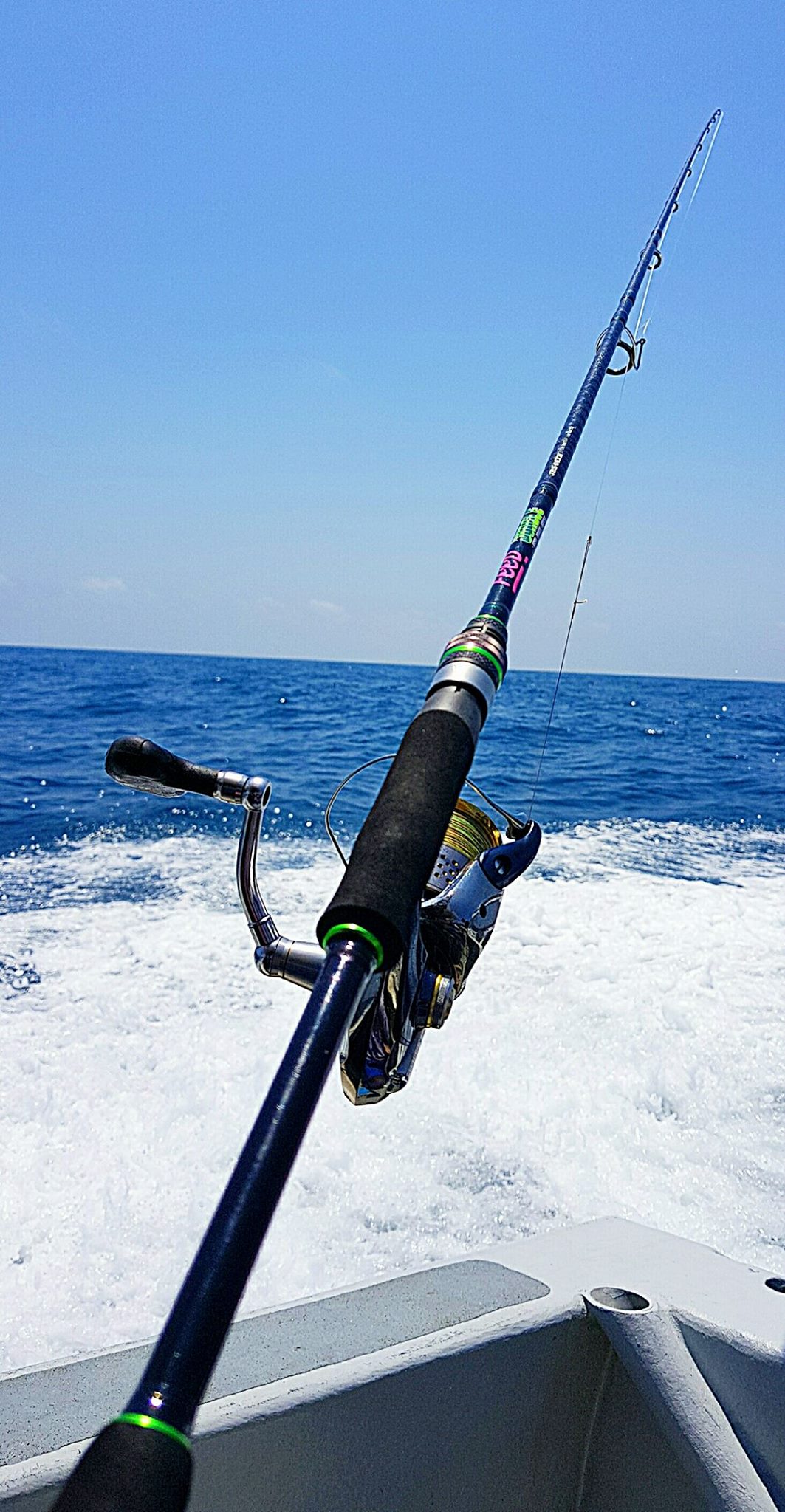 deep sea fishing rod no reel Piscifun Saltflow BentButt Offshore Saltwater Boat XH 100-250lb 70 Each rod features a hybrid cork and cork composite grip design Son caught this on a