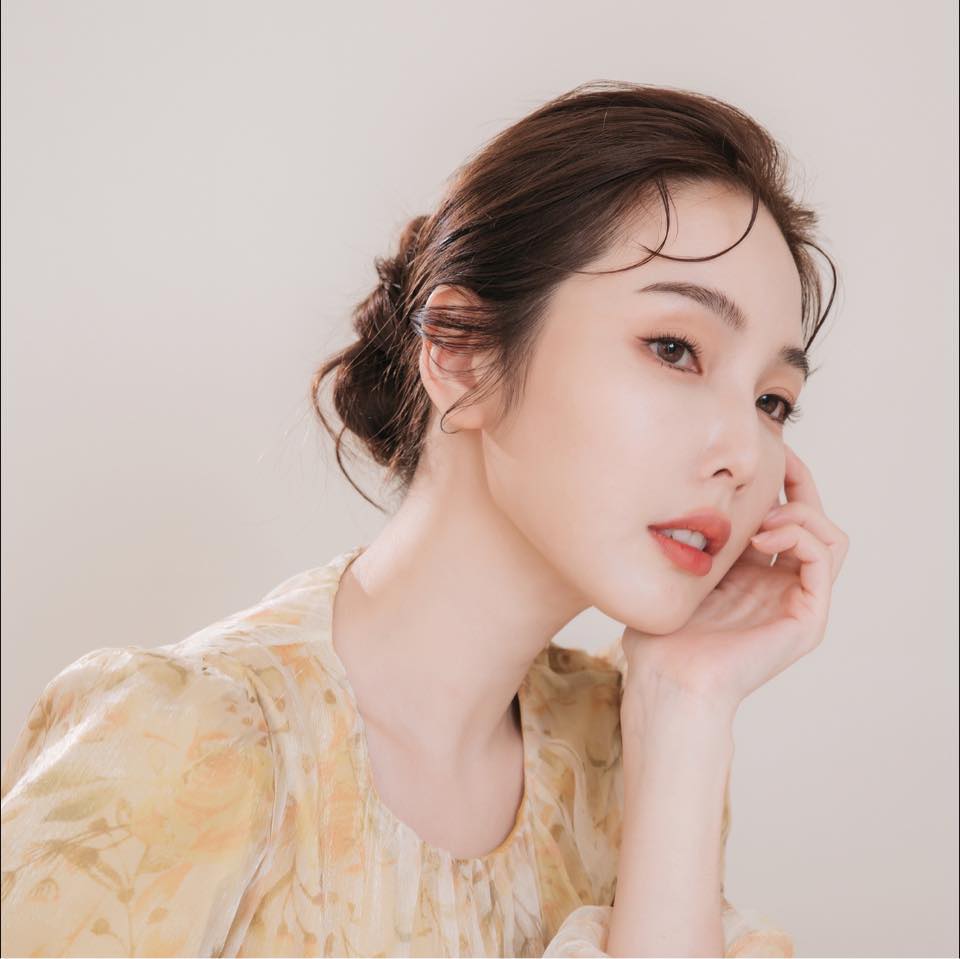 Catherine C 朱琦郁