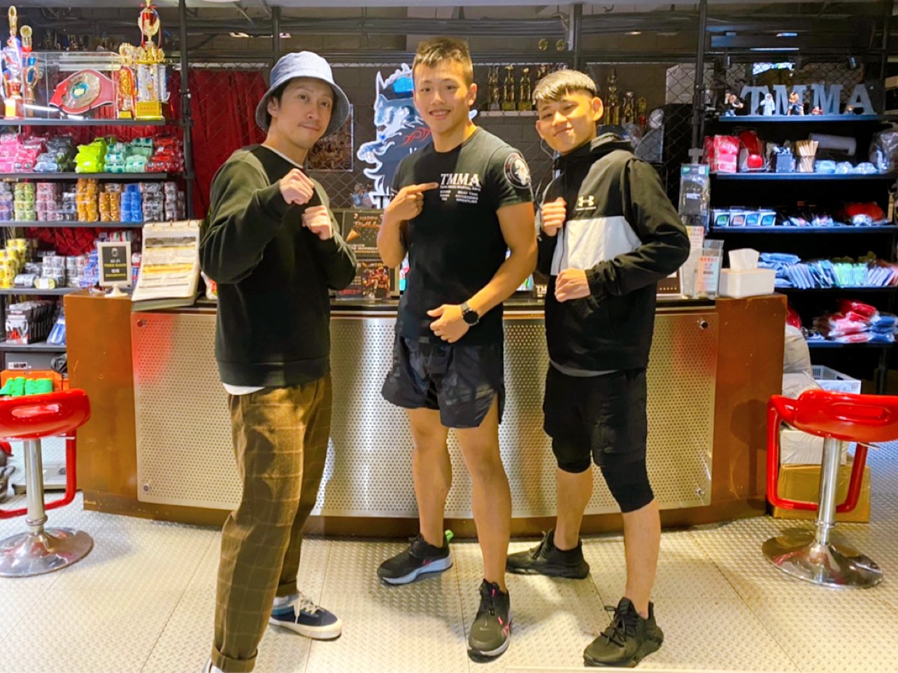 TMMA 台北格鬥運動館 - 【TMMA｜明星駕到】 😮陳漢典與草屯囝仔阿倉駕到TMMA 😏不是來拍戲唷... | Facebook