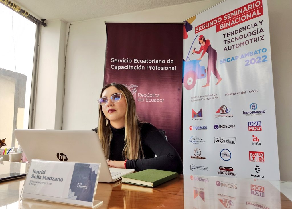 Secap.Ec - #SecapZona3 | La directora de la Zona 3, Ing....
