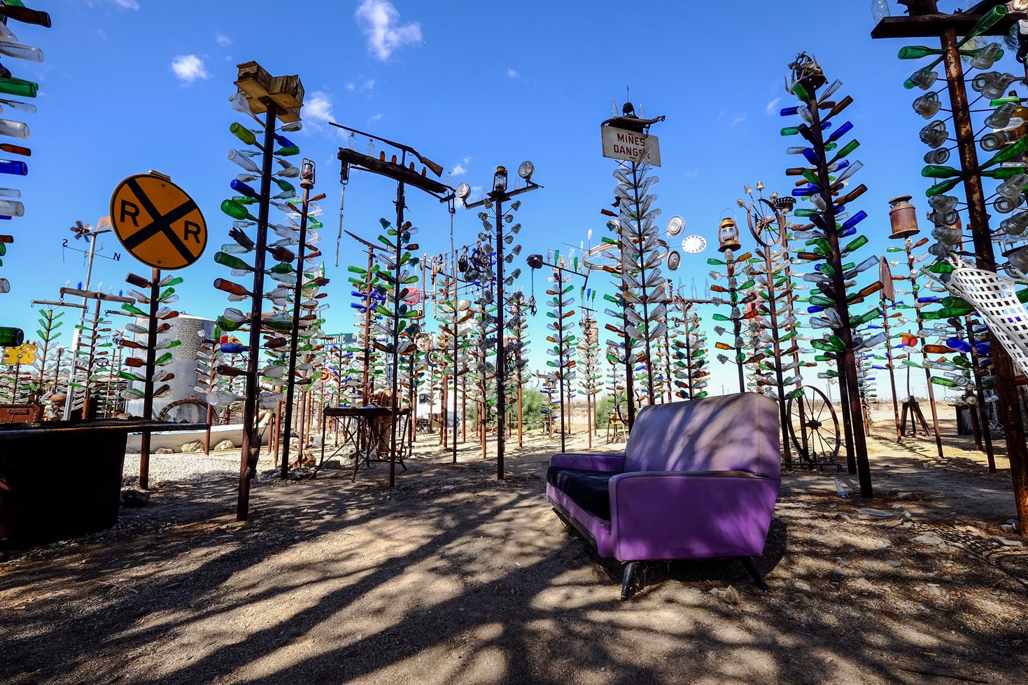 Have you ever been to Elmers Bottle Tree Ranch in Oro Grande CA