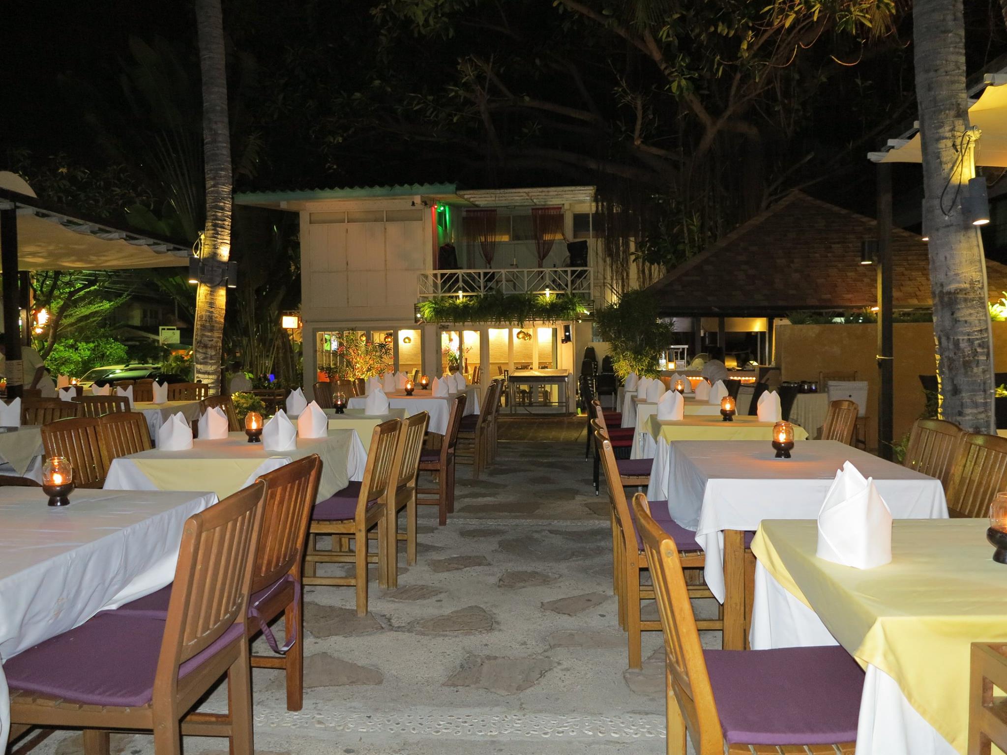 Coco51 Restaurant & Bar, by the Sea | Hua Hin
