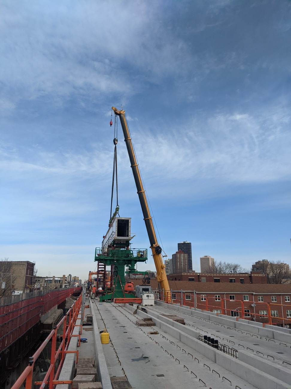 CTA RPM - 🏗️ The Windy City Gantry has finished placing...