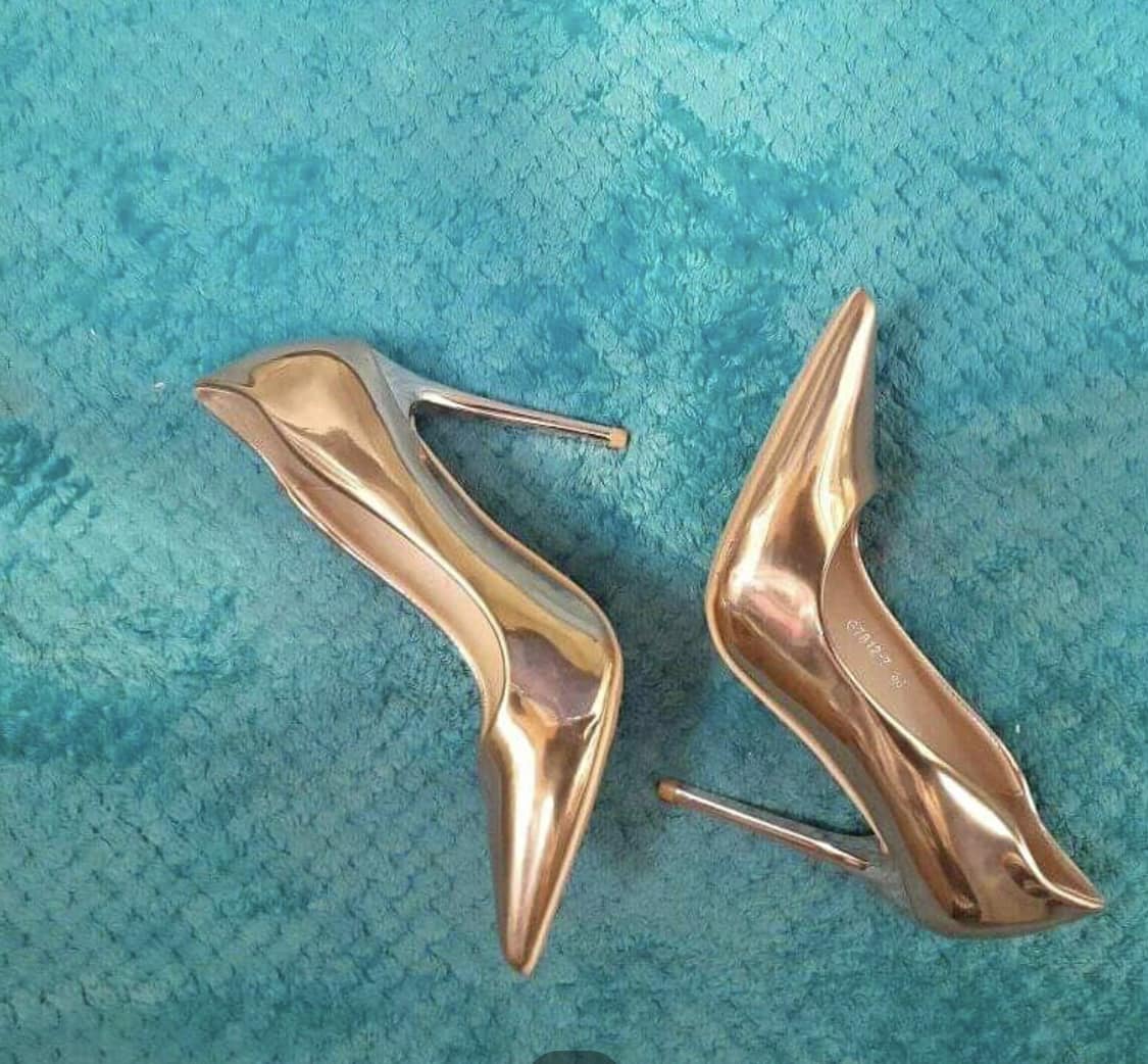 みんと様 Looking for this shoesize 8