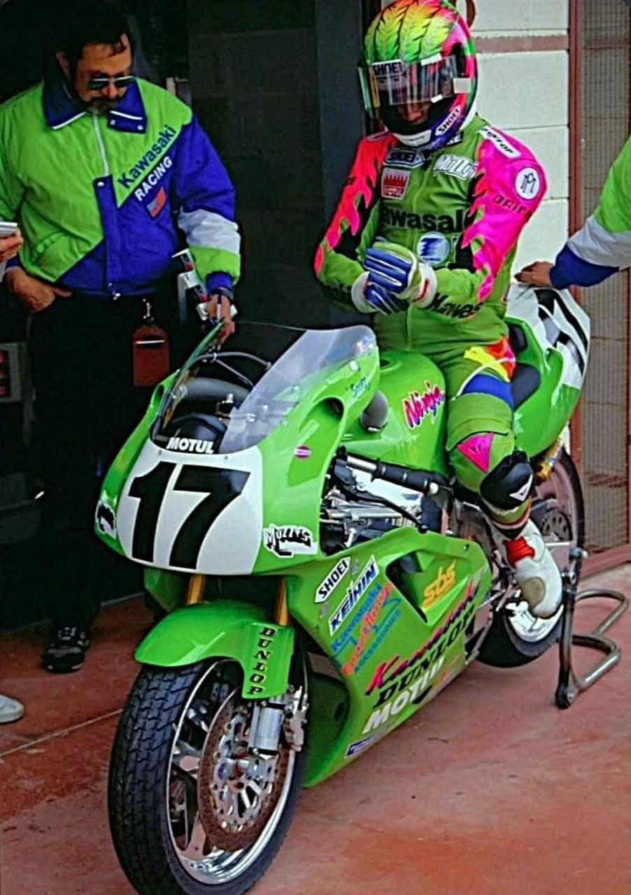 Another fast guy on the ZX7r, Mr Daytona Scott Russell! 📸Unknown