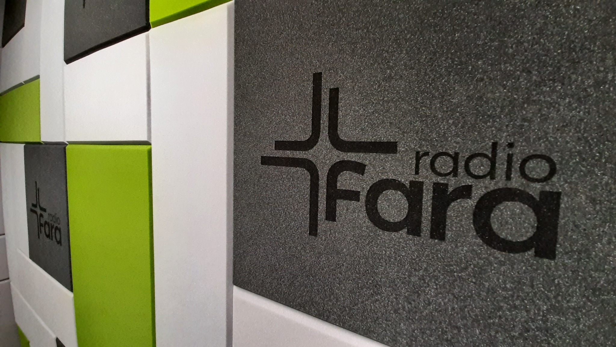 Radio FARA - Home