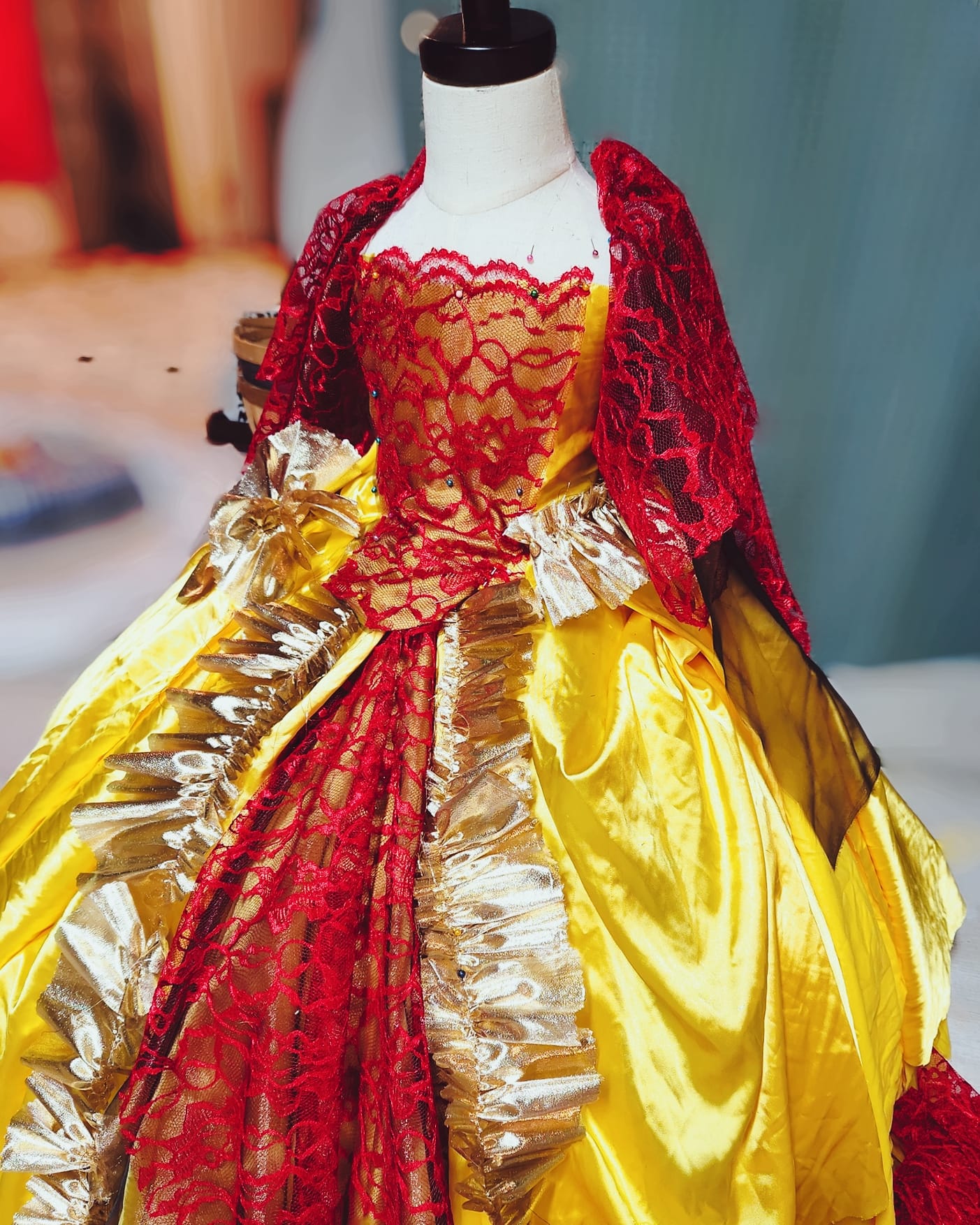 belle gold dress cosplay What would the classic and the live action belle dress look combined? We'll, hope I did it justice!! #belle #beautyandthebeast #disney #plussize #cosplay #costume #disneycosplay blue belle cosplay