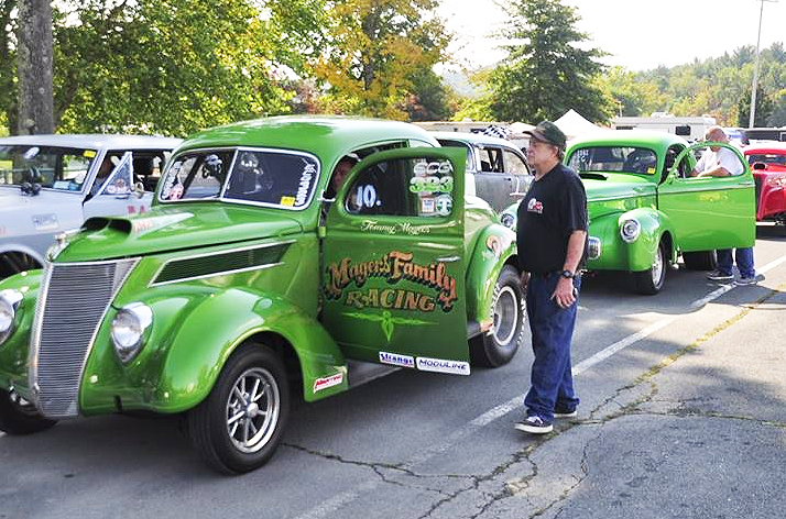 With a heavy... - Gasoline ALLEY Nostalgia Race Car Display | Facebook