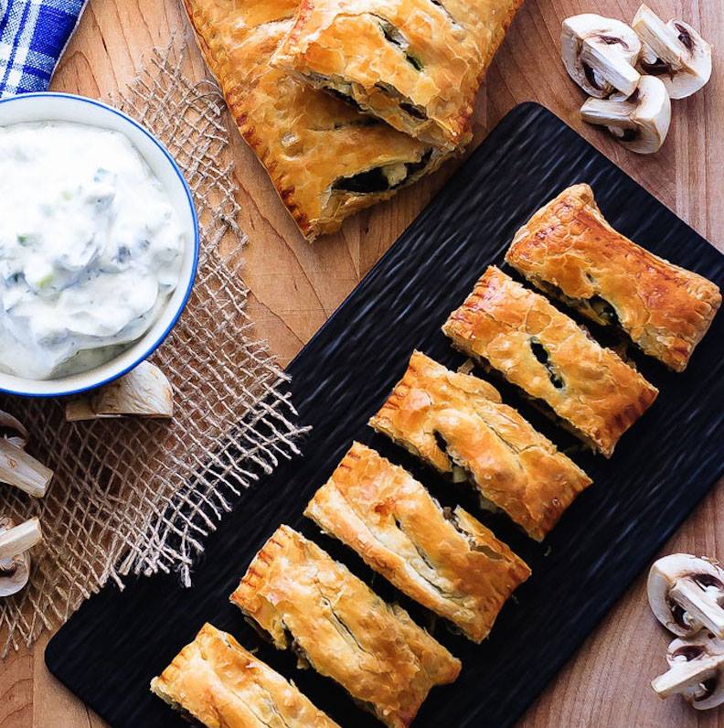 Bake Eat Repeat - An easy appetizer made with puff pastry that everyone ...