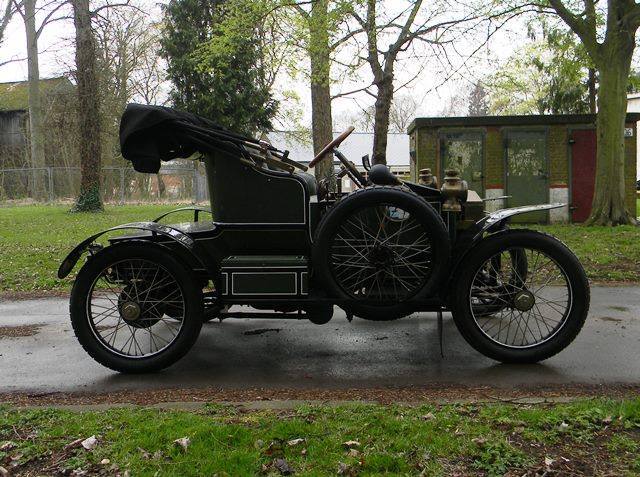1905 Riley 9hp... - Restaureren van oude auto's en motoren | Facebook