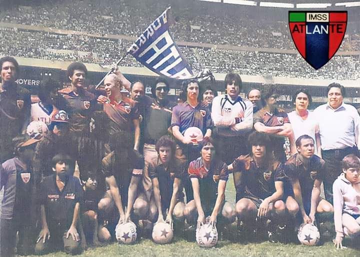 Pelota - 🔵🔴 Atlante 🐴 Primera División 1982-1983. 🏟️ Azteca. Desde la ...