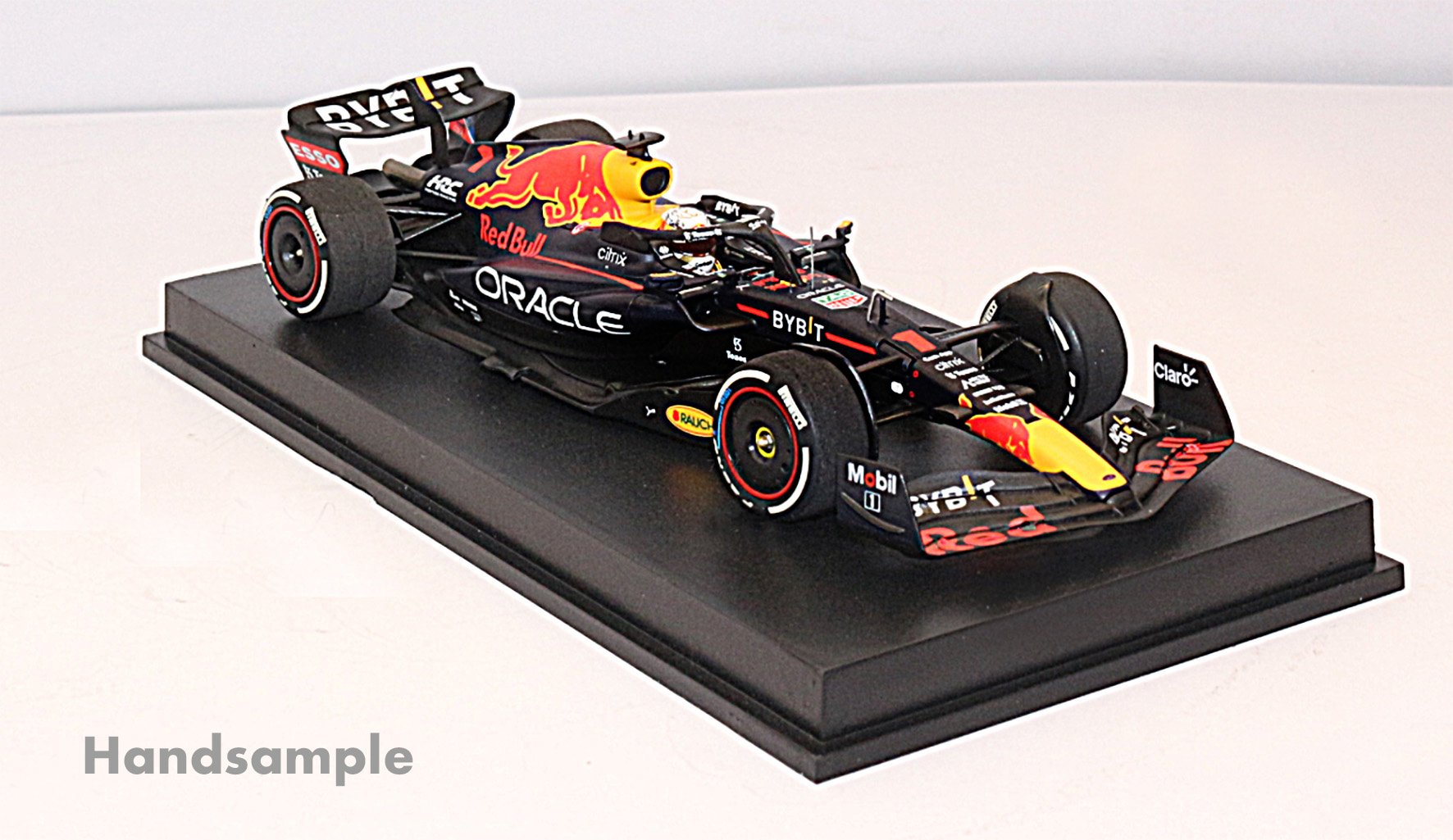 Max Verstappen's Oracle Red Bull Racing RB18 Saudi Arabian GP 2022