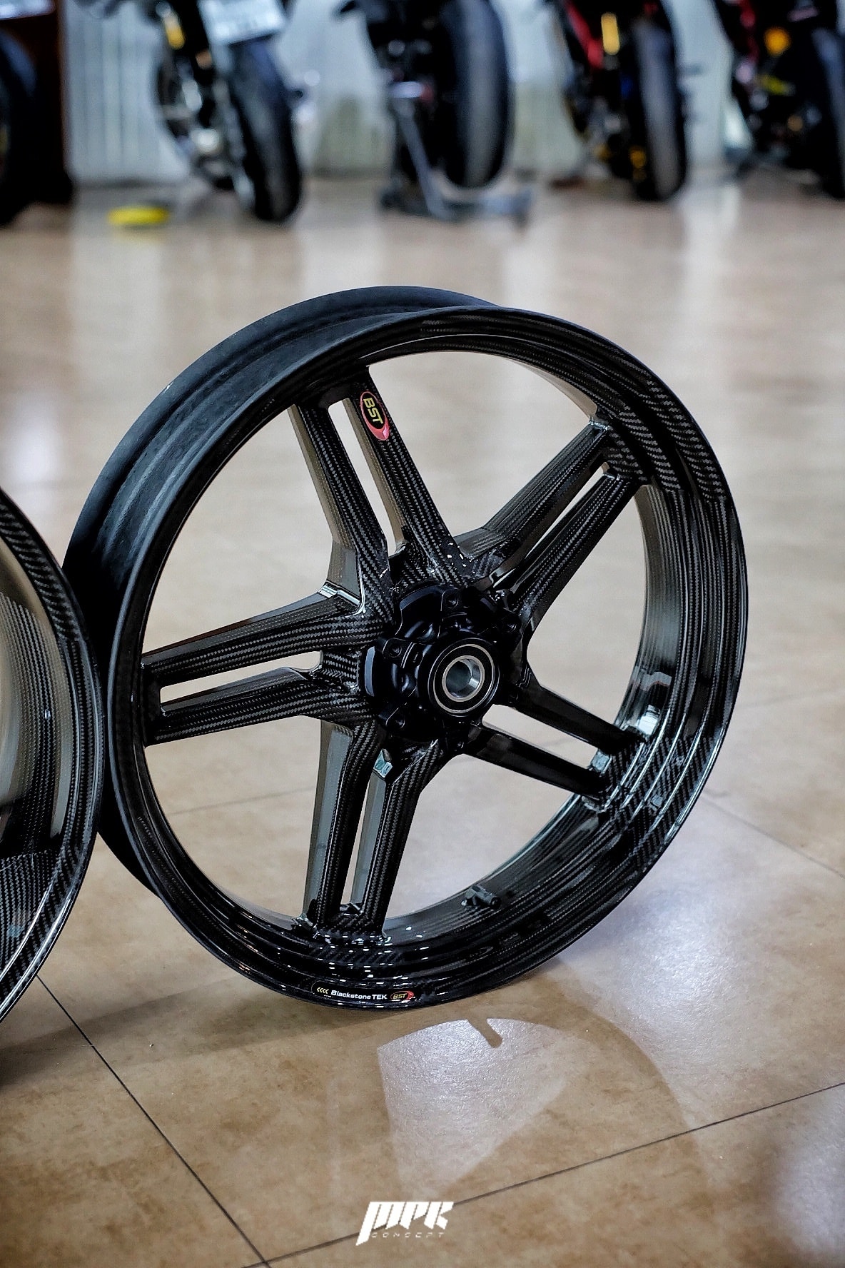 MPK Concept - 💥BST CARBON WHEELS RAPID TEK BMW S1000RR... | Facebook