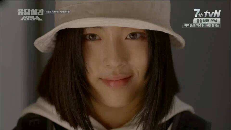 꺼져내품으로 - 응사에서 찰지는 사투리를 보여주는 매력녀 조윤진!!ㄱ..가수라니..걸그룹이라니!!!!