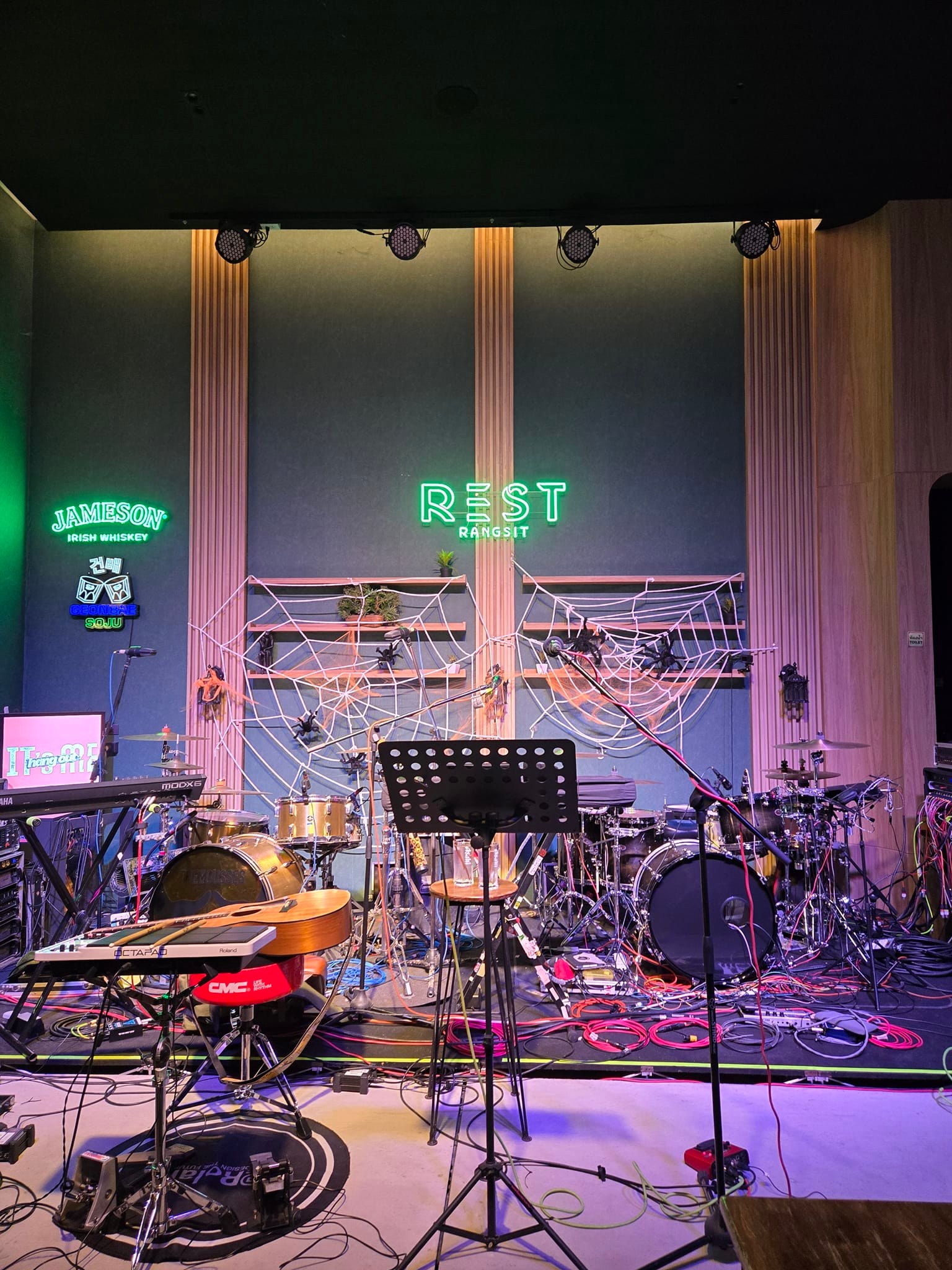 Rest Rangsit | Rangsit