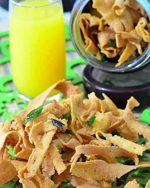 Koleksi My Resepi Maruku Meletop Bahan 300g Tepung Pulut 200g Tepung Kacang Kuda Cheak Peas 1sudu Besar Serbuk Cili 1 2sudu Besar Garam Halus 60gm Marjerin Yang Dicairkan Dan Masih Panas 2 Biji