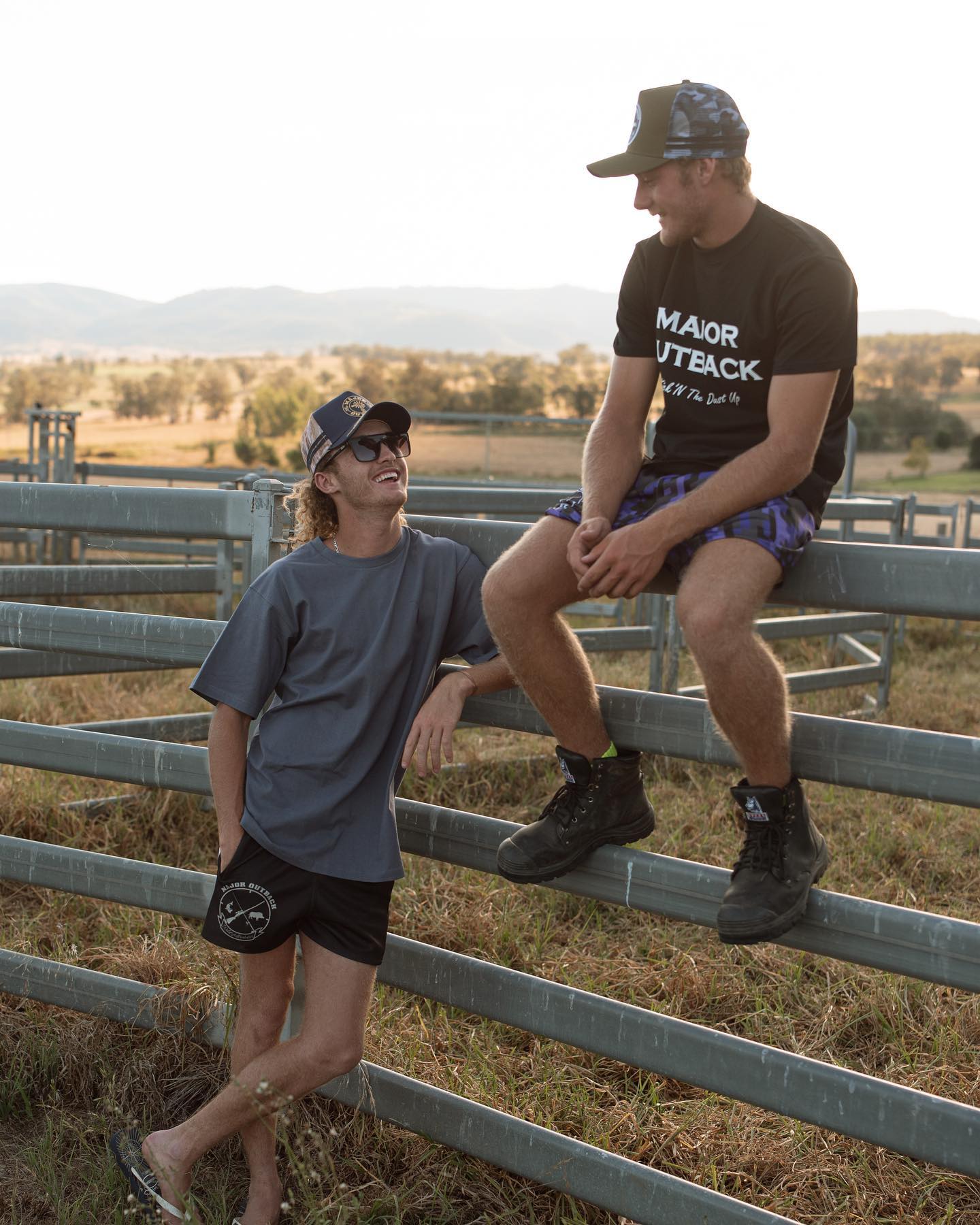 Major Outback - 🍻 Cheers to the weekend 🍻 “How a hat...