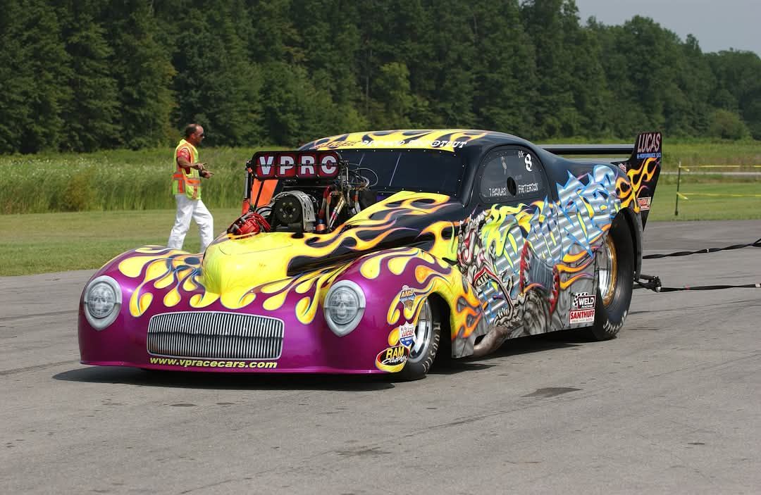 Drag - Thomas Patterson's beautiful Vanishing Point Racecars Headhunter ...