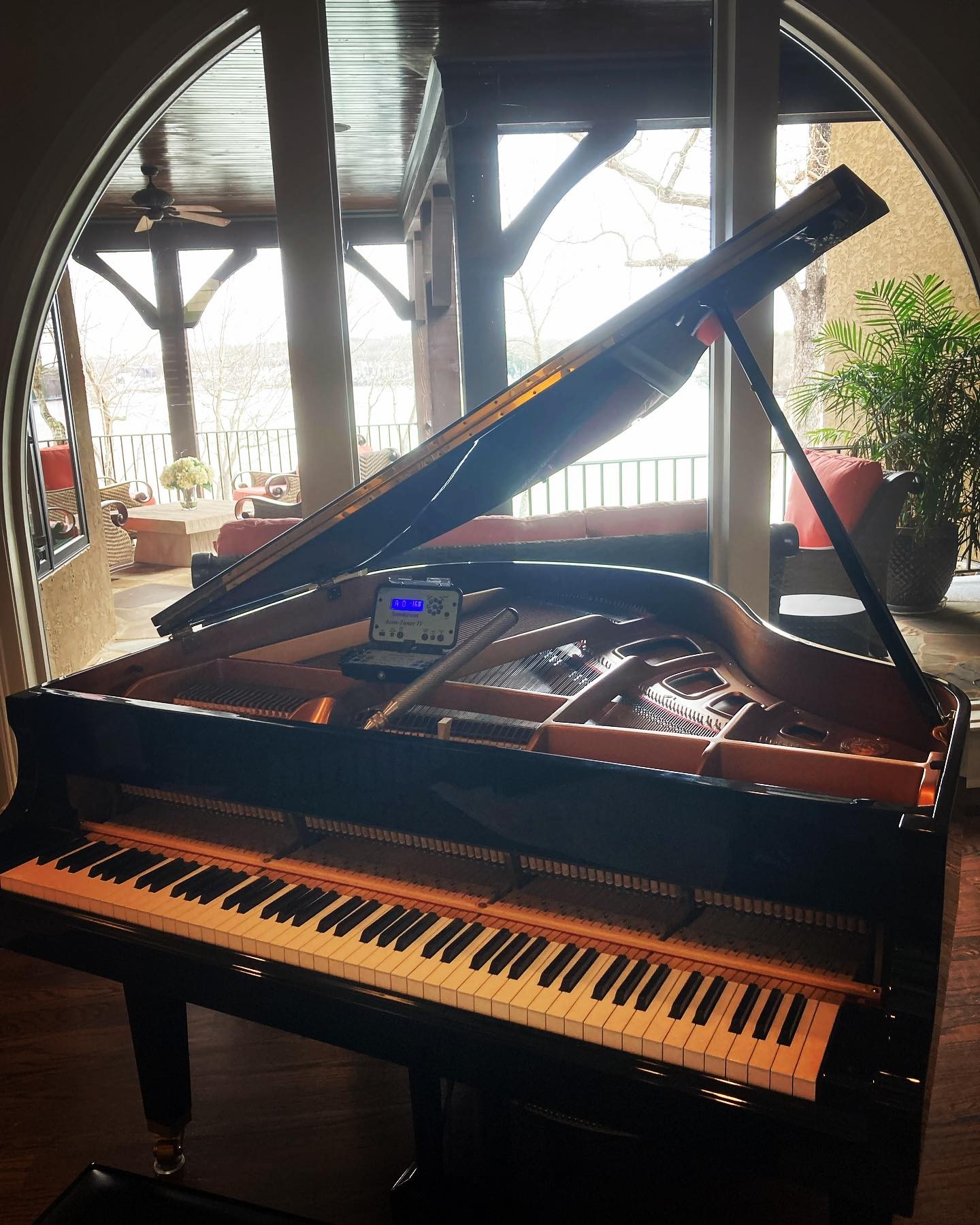 Tuning with a view. 😊Yamaha GA1... - A 440 Piano Service