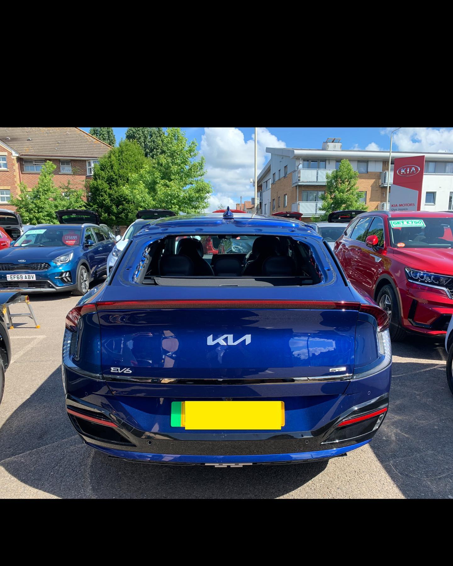Kia EV6 ⚡️heated rear window... - Discount Windscreens Ltd