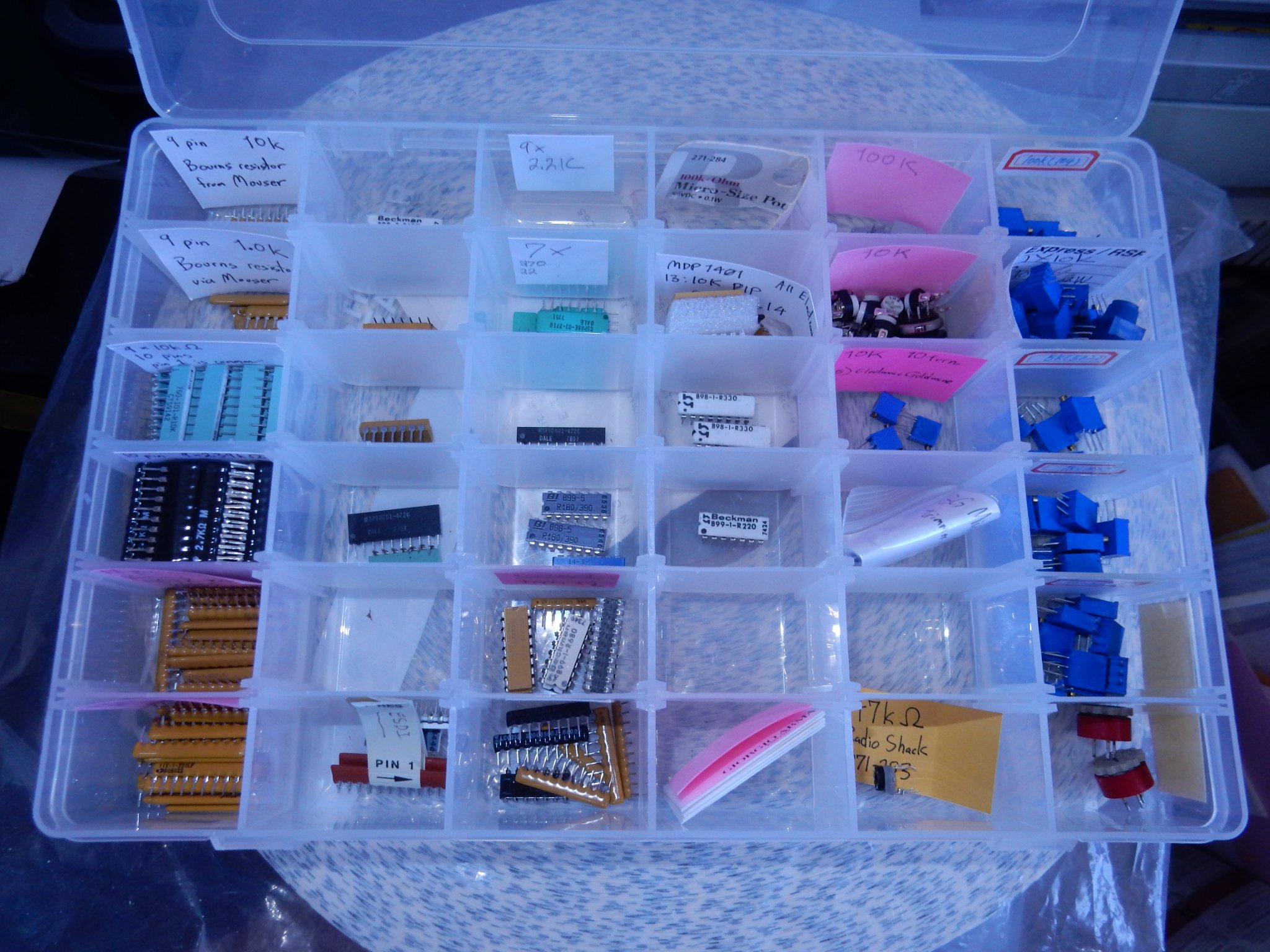 electronic component tackle box Youngy Storage Box, 9Pieces/Set SMD Container SMT IC Electronic Component Mini Storage Jewelry Case : Arts, Crafts & Sewing Very compact and equipped with three layers koolsoo Tool Organizer Box Fishing