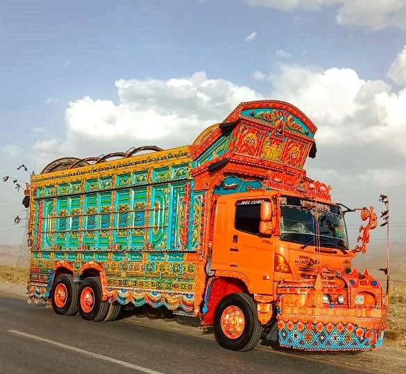Trucks Of Pakistan - مسلم باغ سے انشاءاللہ کراچی ..... 💥 ماشاءاللہ ...