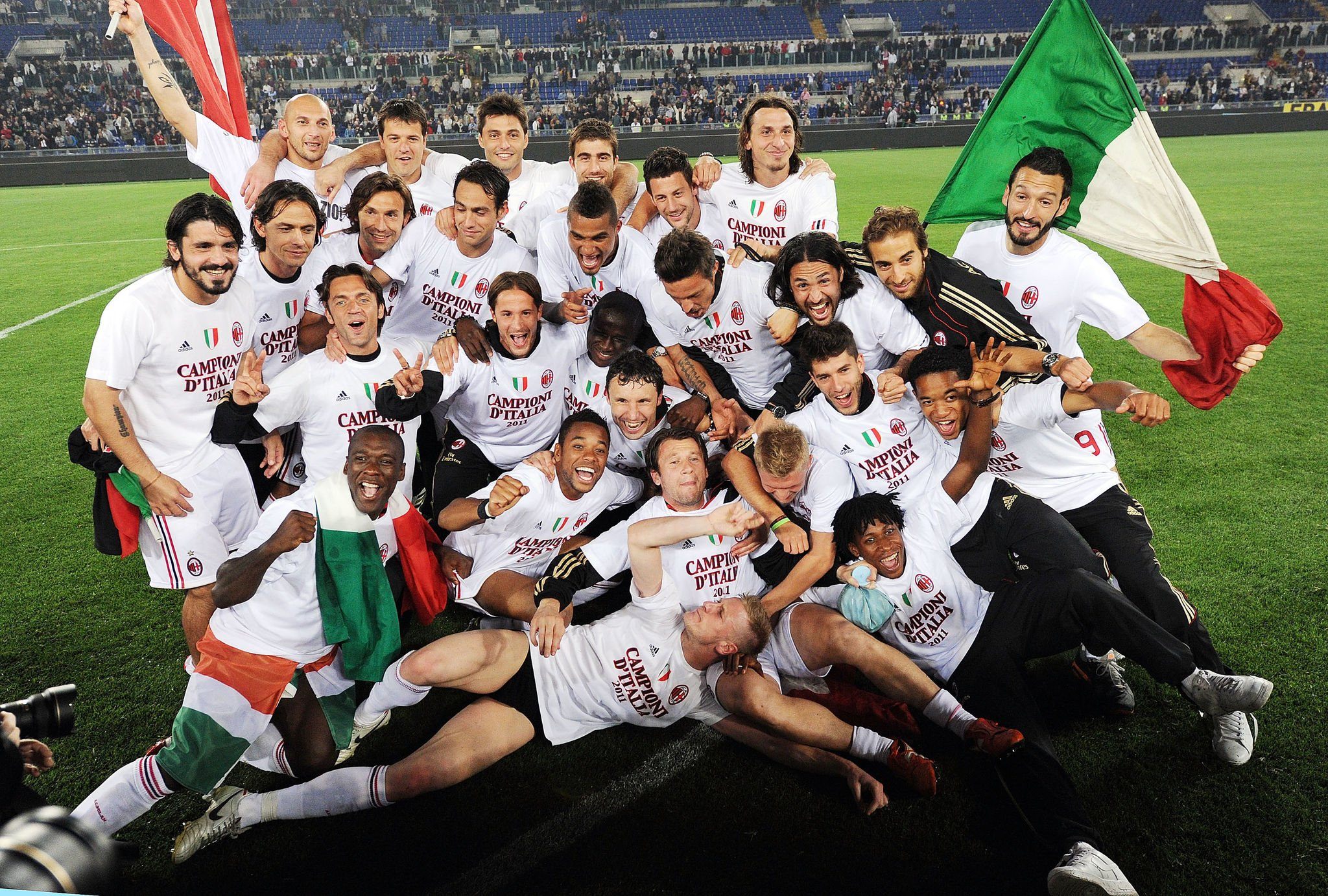 AC MILAN 2011シーズン 優勝時のガゼッタスポルト誌　セリエA Throwback to AC Milan's last league title back in 2011.