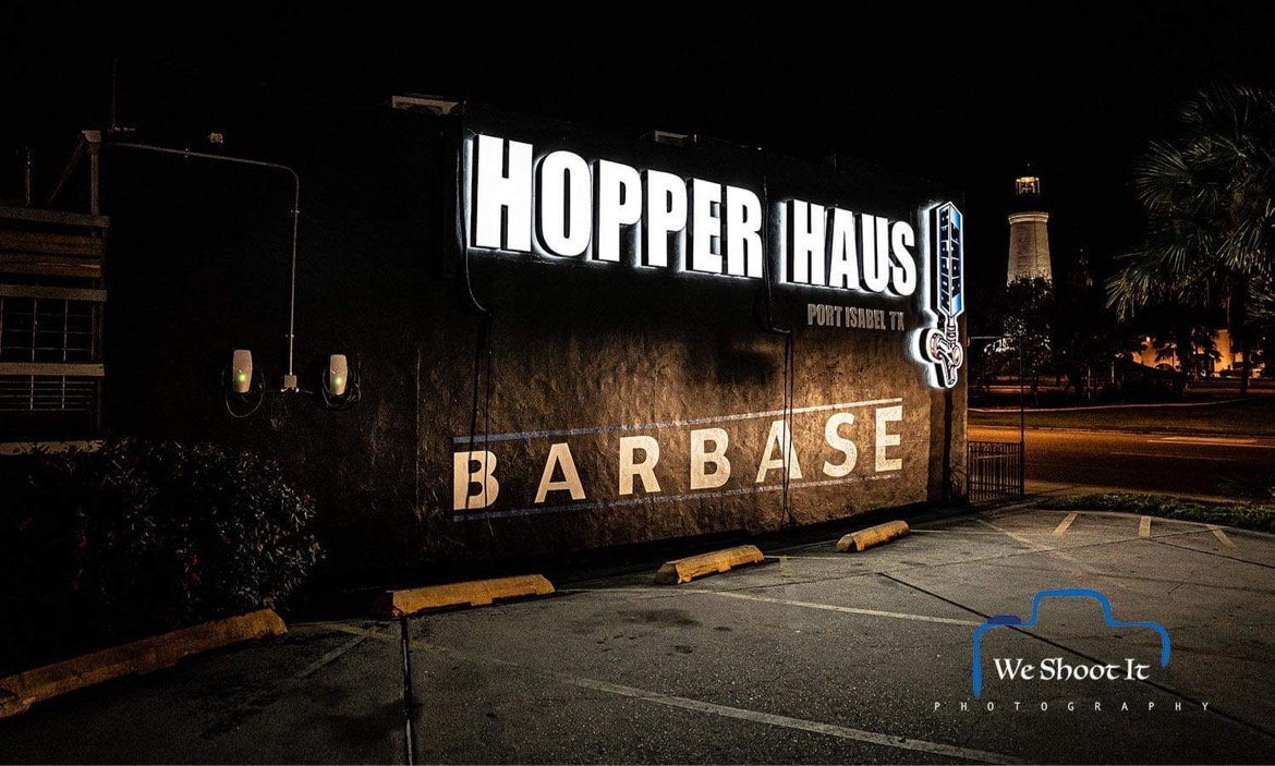 Hopper Haus Bar And Grill