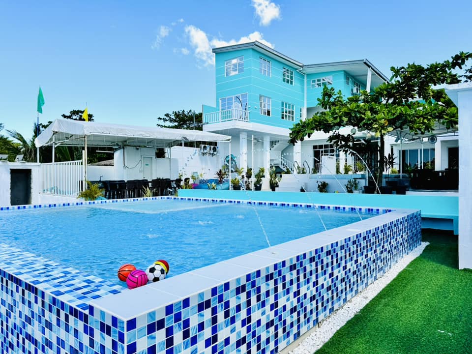 The AquaMarine Beach House | Cabangan
