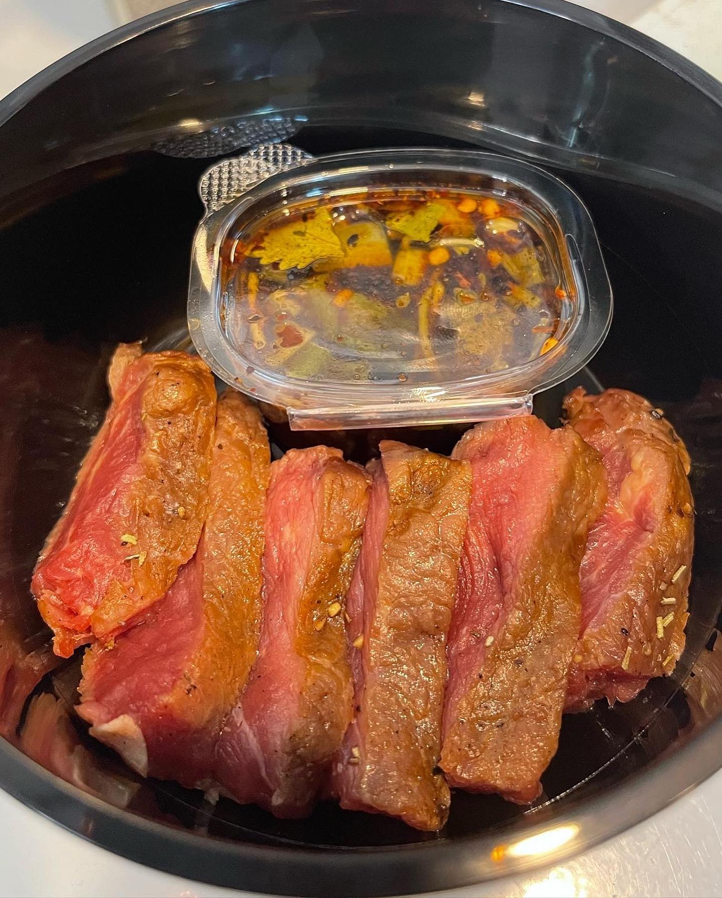 Meating Room - แค่เธอพูดว่าหิว…...