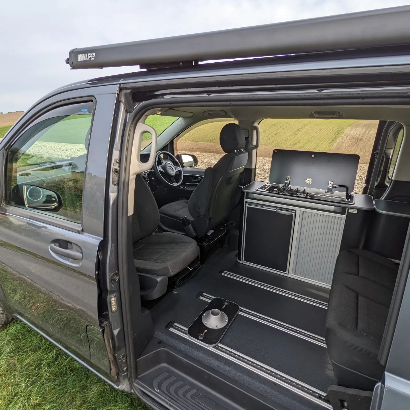 ATWL Tailored Rear Carpet Mat For Mercedes Vito Dualiner SWB 2018+ – Black, 1 Seat Row – UK Made 4 thumbnail image