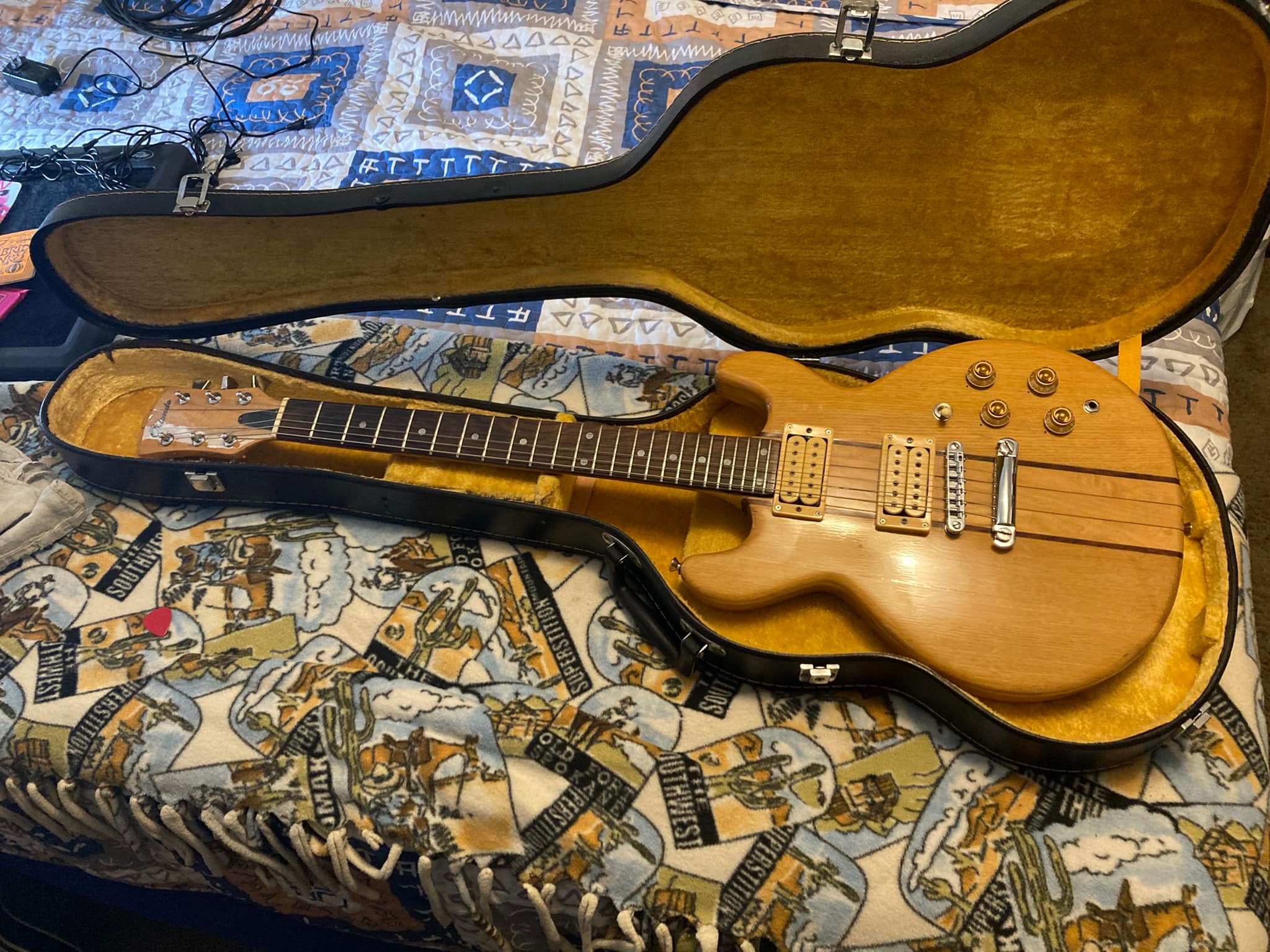 Orlando guitar model and company information needed