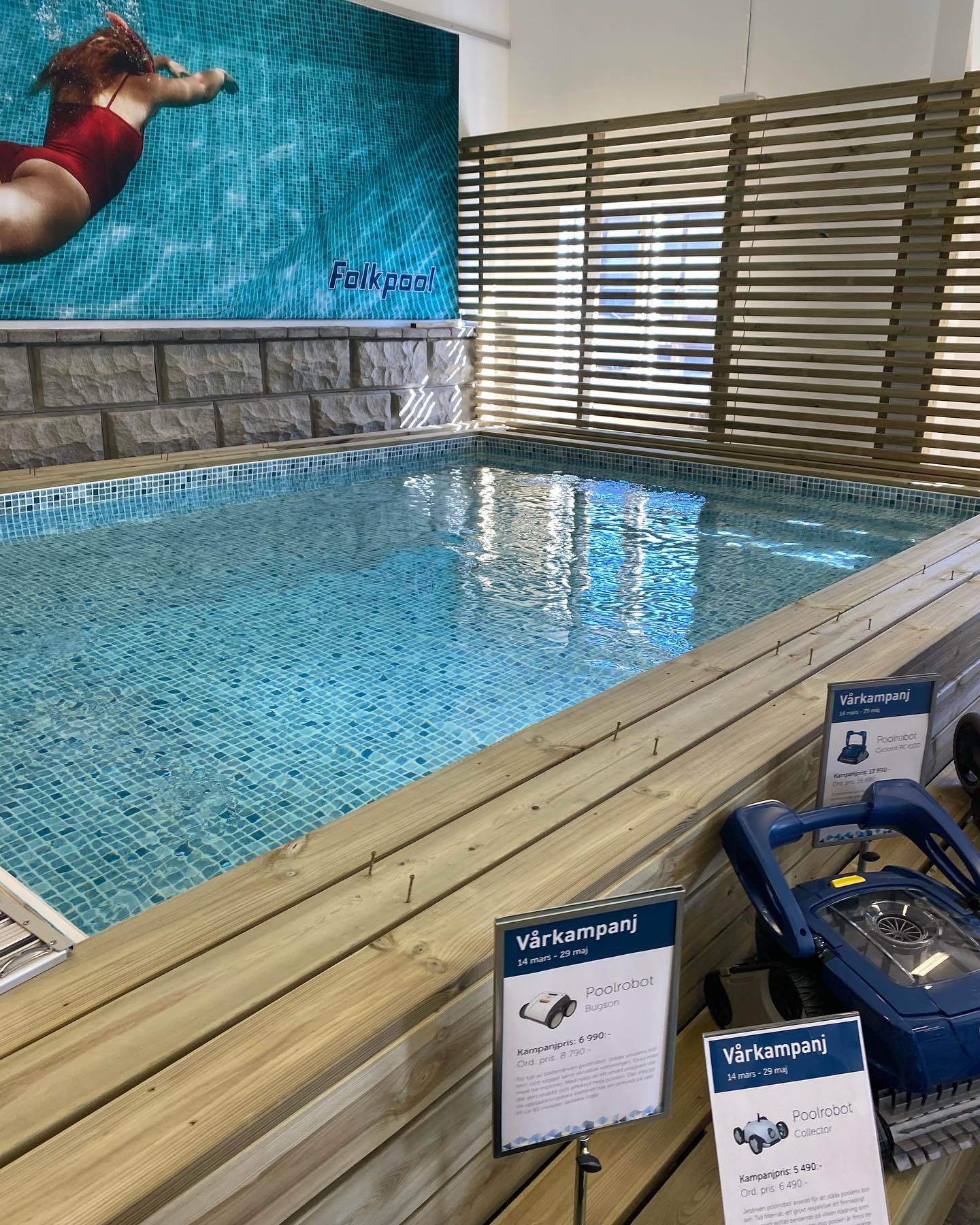 Folkpool - NYHET 1 av 2! NorthStar Pure XL från Nordic Hottubs. Ett ...