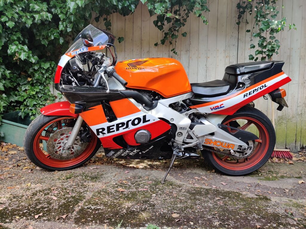 Honda Cbr400rr, Nc29, Gull Arm, Repsol Colours Full Details On