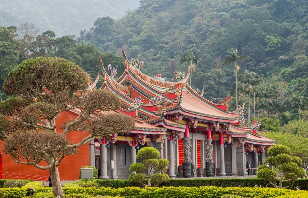 行天宮五大志業 - 位於白雞山上的 行修宮（行天宮三峽分宮）... | Facebook