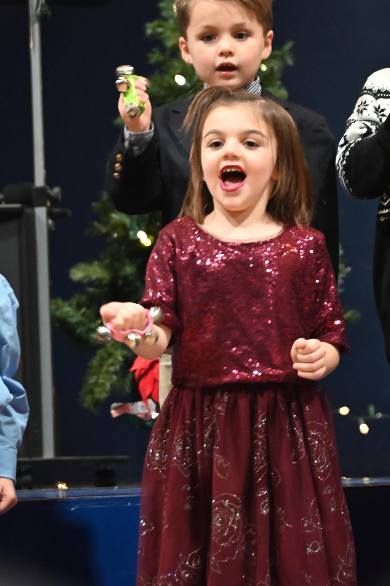 rory's christmas dress I spy Rory and Rhett… they did so well last night!! ❤️ 🎄 36L from center front
