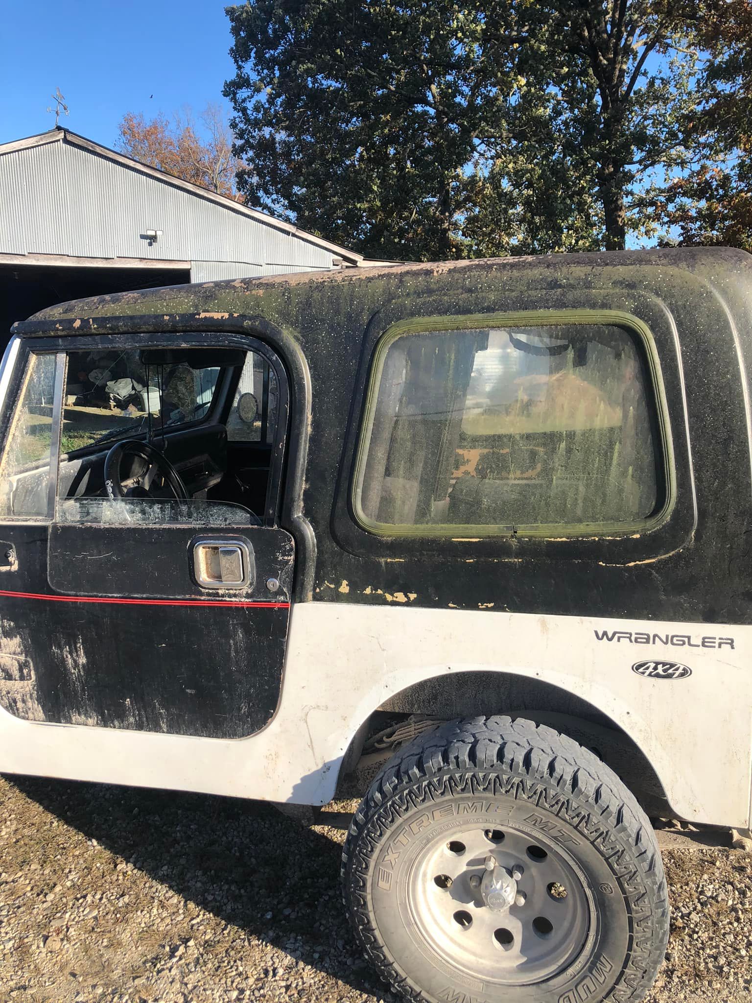 Jeep Wrangler YJ CJ7 Full Hard Door Window Track & Glass Guide (1976-1995) - Left Or Right Side