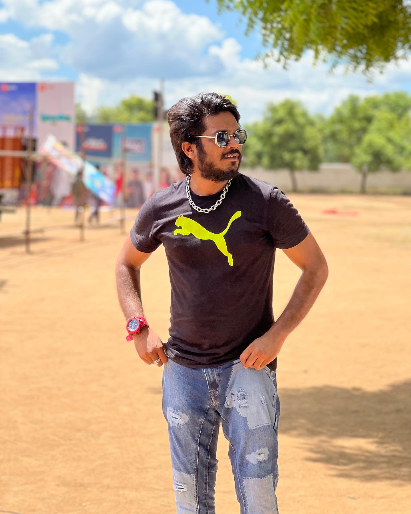 Show Hosts | Chennai