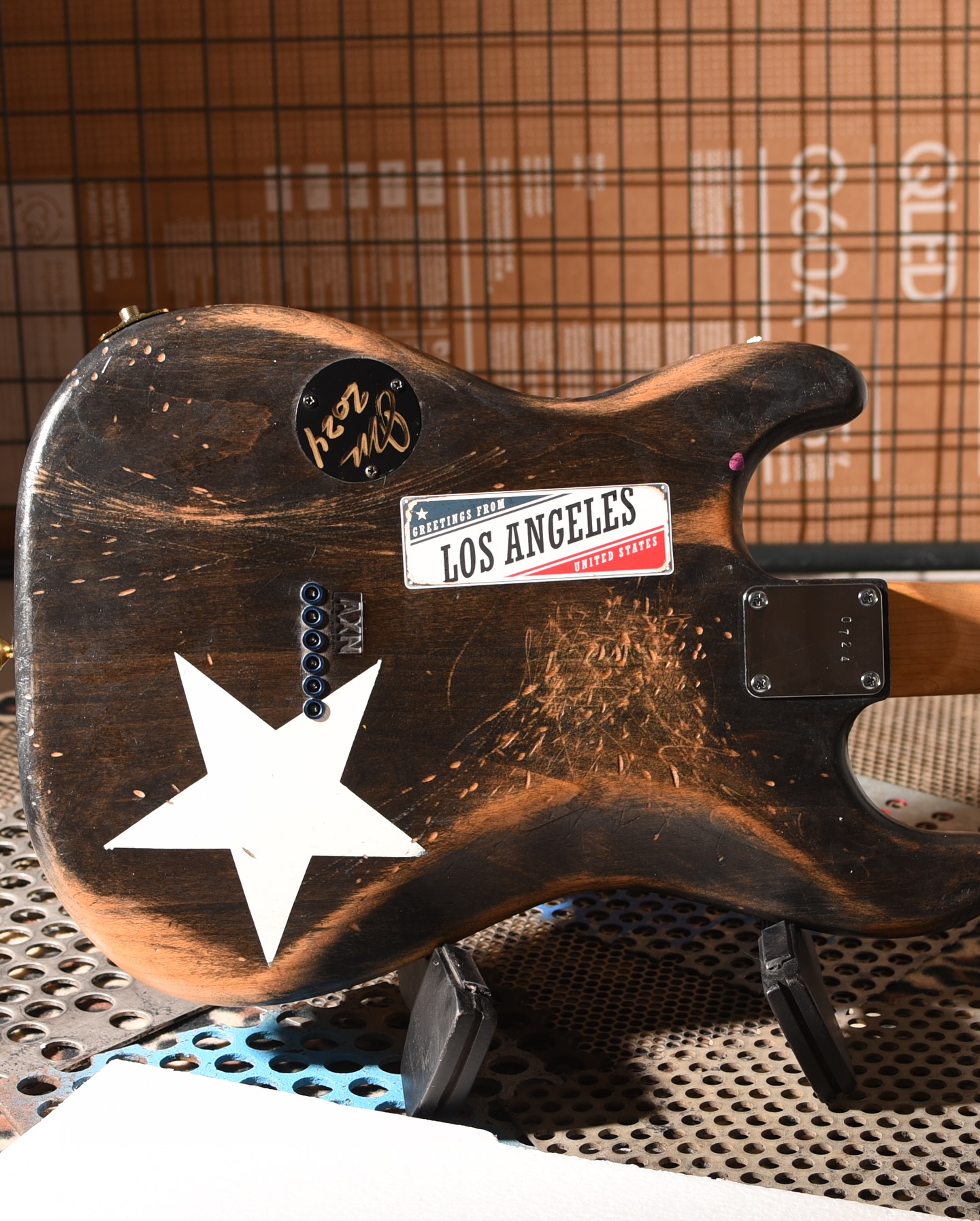 Bare Knuckle Aftermath pickups, an Ash body, 5-piece Nitro Wizard