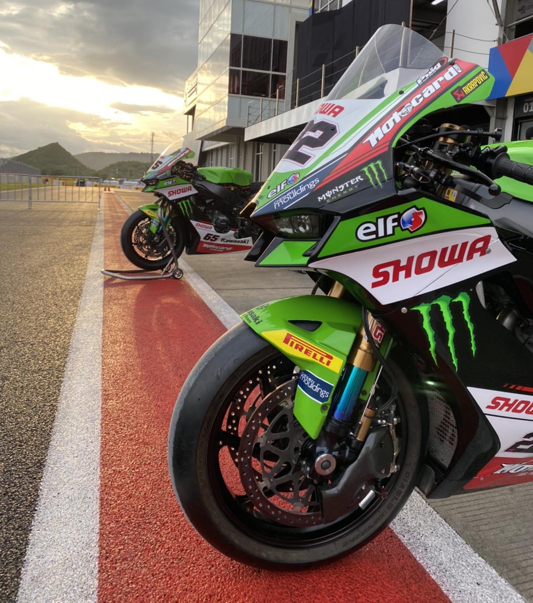 Our Ninjas ZX-10RR with the Showa colours 😍 #IDNWorldSBK