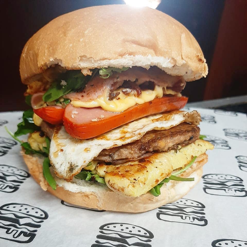 Burim Burguer - X- FRANGO TUDO R$18,00 INGREDIENTES: pão de Hamburger ...