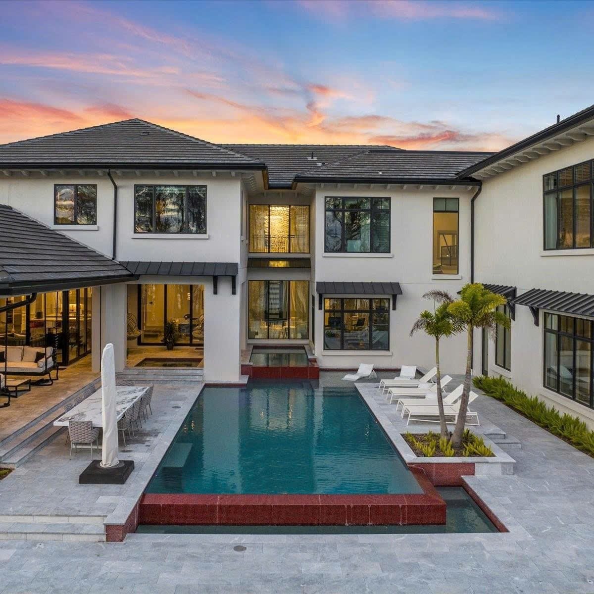 Picture of Florida - Luxury Lakefront Mansion with Private Basketball Court and ...